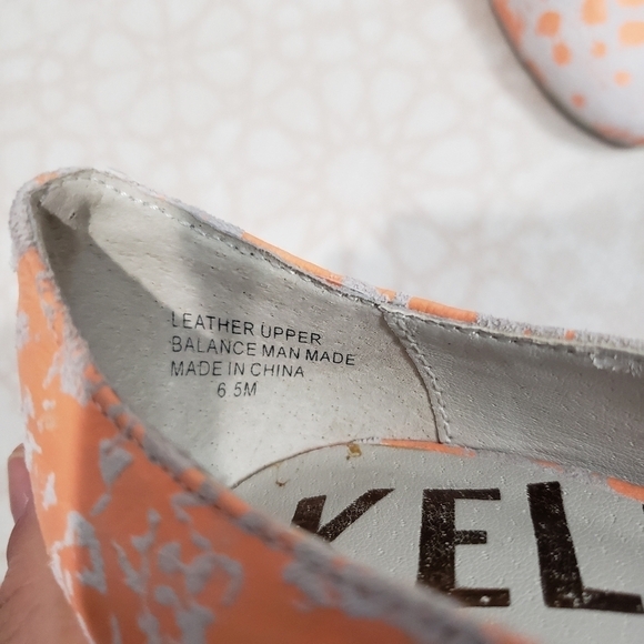 Kelsi Dagger Lillian Pain Splatter Round Toe Pumps Size 6.5 - Picture 7 of 12